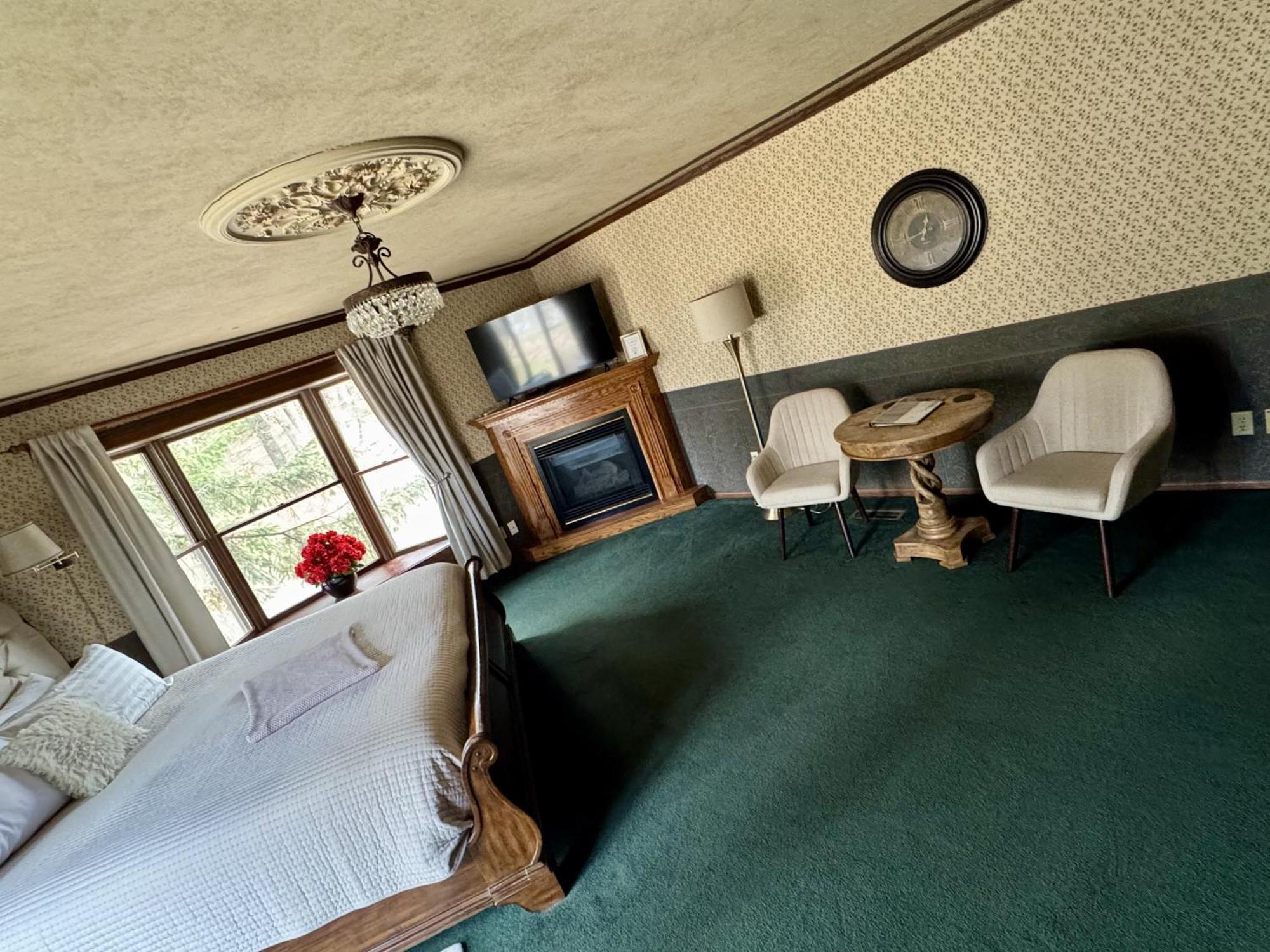 Otter Creek Eau Claire Altoona Bed & Breakfast Ngoại thất bức ảnh